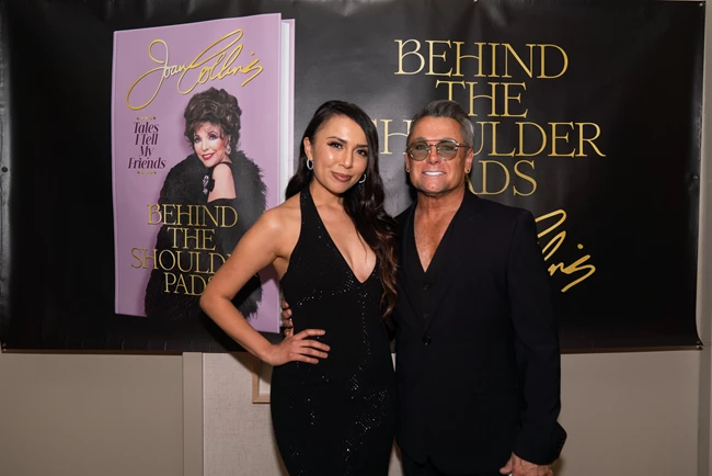 Joan Collins βιβλίο