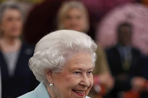 Το διάσημο άρωμα που φορούσε η Βασίλισσα Ελισάβετ