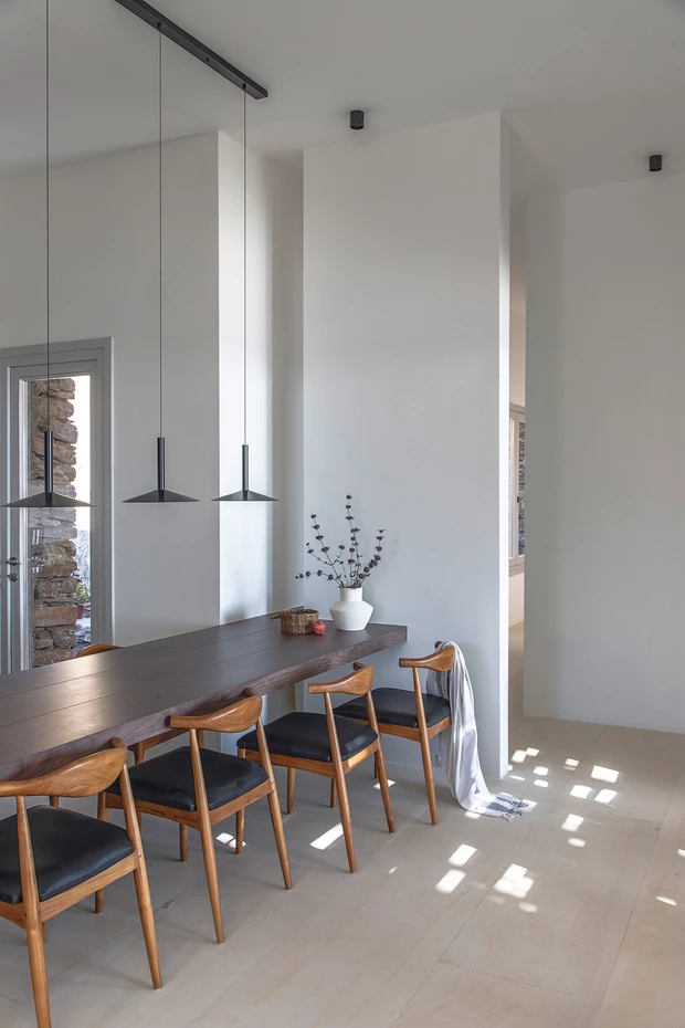 Home Tzia