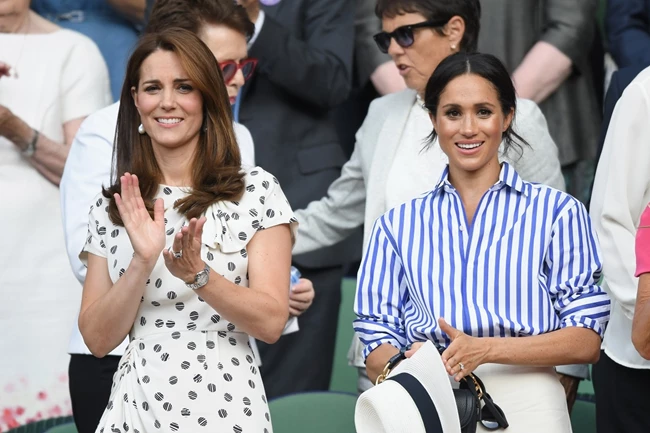 Το lip gloss που έφερε σε ρήξη την Kate Middleton και την Meghan Markle