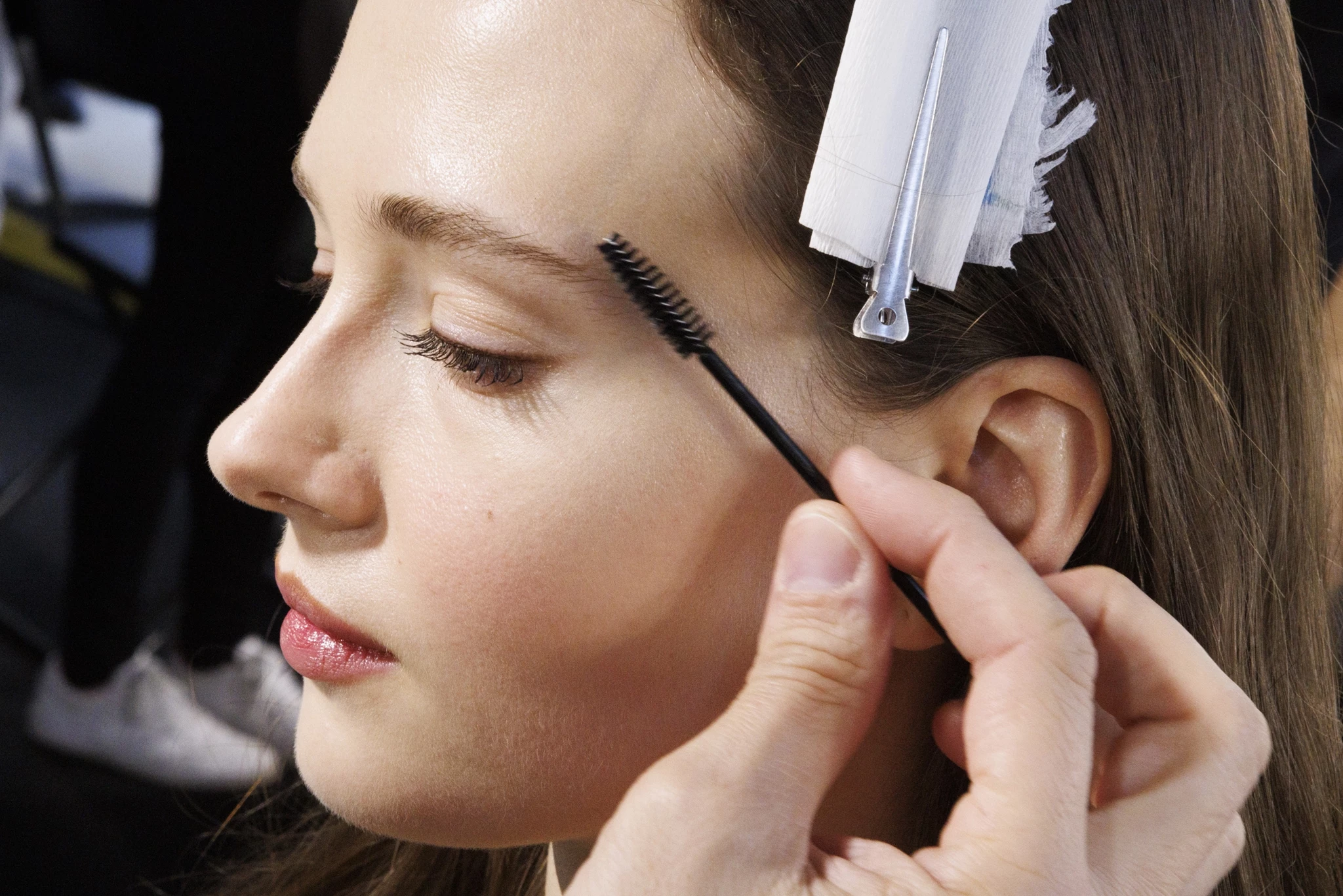 3 συχνά λάθη στο μακιγιάζ που κάνετε μετά τα 50 και πώς να τα διορθώσετε