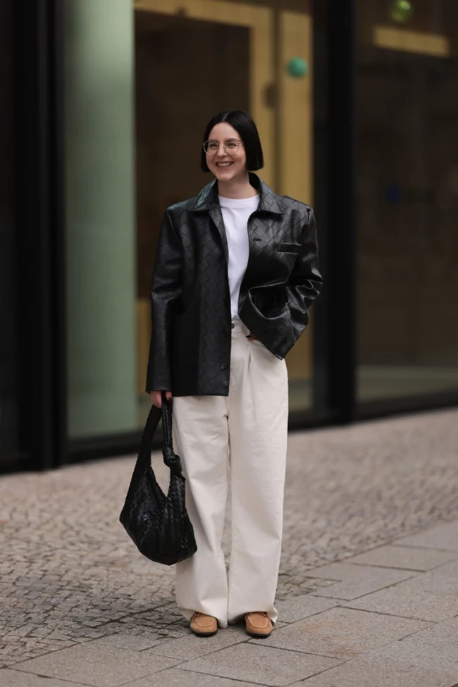 Τα suede είναι τα loafers που θα γίνουν ανάρπαστα την Άνοιξη 2025