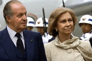 "Διαδίδει κακόβουλες φήμες για εκείνη" | Η αποκάλυψη για τις κινήσεις του Χουάν Κάρλος εναντίον της βασίλισσας Letizia