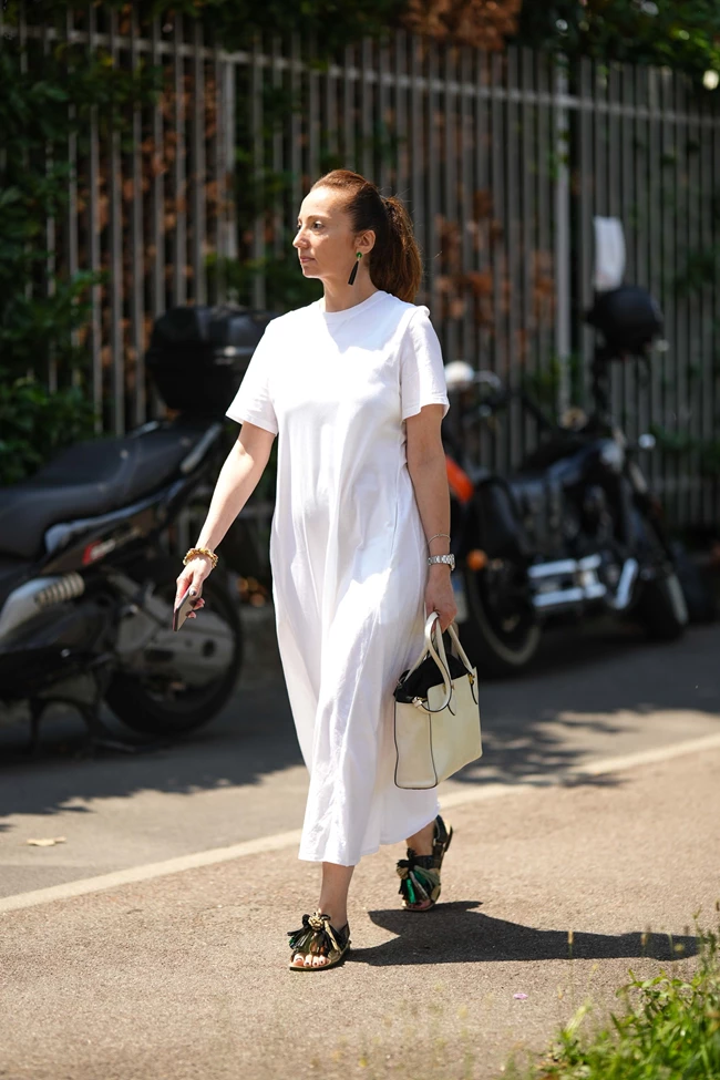 street style White dress