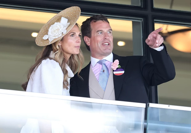 Είναι η νέα Meghan Markle; H άψογη εμφάνιση της Harriet Sperling στο Royal Ascot