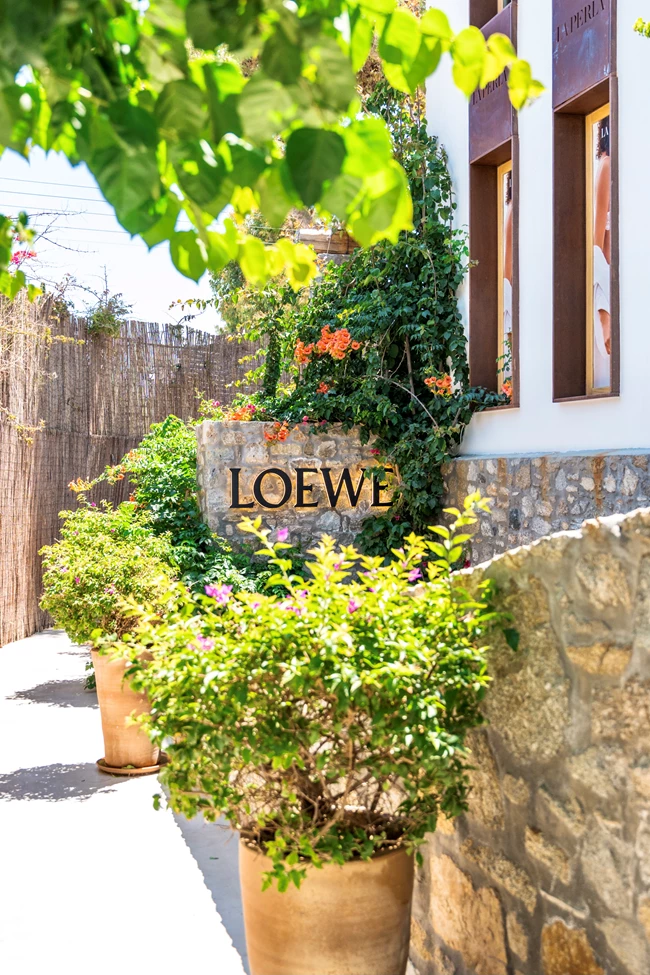 Το νέο Loewe Store στη Μύκονο