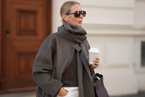 5 χημικά απολεπιστικά που θα φωτίσουν την επιδερμίδα σας μέχρι τα Χριστούγεννα