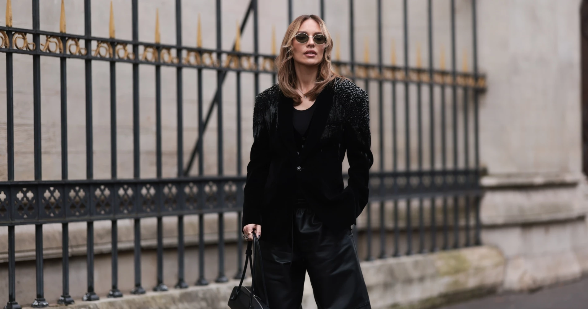 Holiday Hair, Made Easy | Το εύκολο χριστουγεννιάτικο χτένισμα που μπορείτε να δημιουργήσετε μόνες στο σπίτι