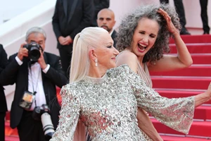 Η Brooke Shields υπογραμμίζει πως δεν υπάρχει εκπροσώπηση για τις γυναίκες άνω των 50 στη μικρή και τη μεγάλη οθόνη