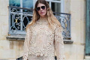 Τα t-shirts που ταιριάζουν μ' όλα τα bottoms της γκαρνταρόμπας σας