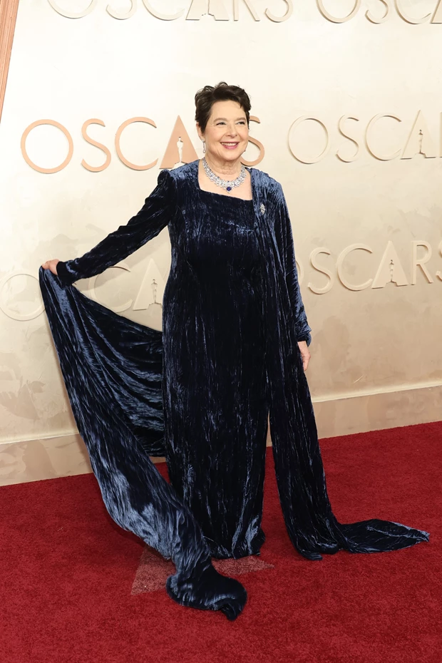 Isabella Rossellini | Η εμφάνισή της στα Όσκαρ ήταν ένας διακριτικός φόρος τιμής στον David Lynch