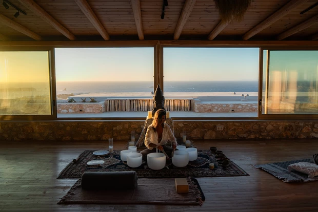 Mythic Paros | Slow living, quiet luxury και ευεξία πάνω από το Αιγαίο