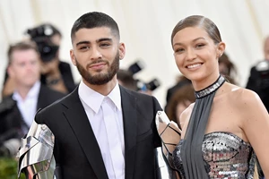 Η Elsa Hosk μόλις ανακοίνωσε ότι περιμένει το πρώτο της παιδί