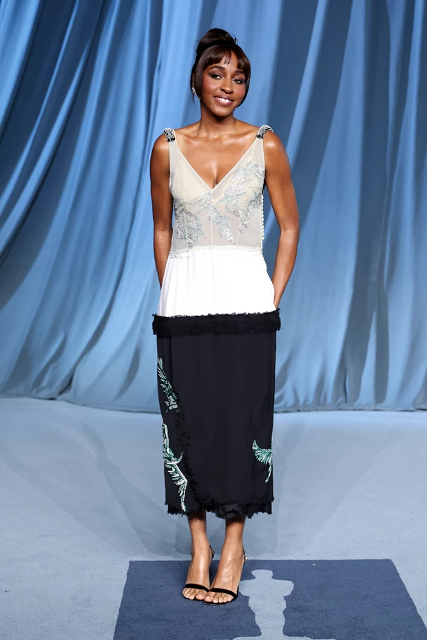 Η Ayo Edebiri με Chanel.