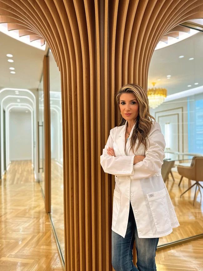 Ask The Expert | Συμβουλές από τη δερματολόγο Φωτεινή Μπαγεώρου για νεανική και ενυδατωμένη επιδερμίδα