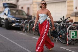 Τα κομψά πέδιλα με τακούνι που θα φοράτε όλο το καλοκαίρι