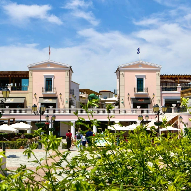 Οι εκπτωτικοί θησαυροί που ανακαλύψαμε με μια βόλτα για shopping