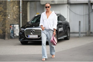 Γιατί το T-shirt dress είναι το ιδανικό φόρεμα για τη μετάβαση από το καλοκαίρι στο φθινόπωρο