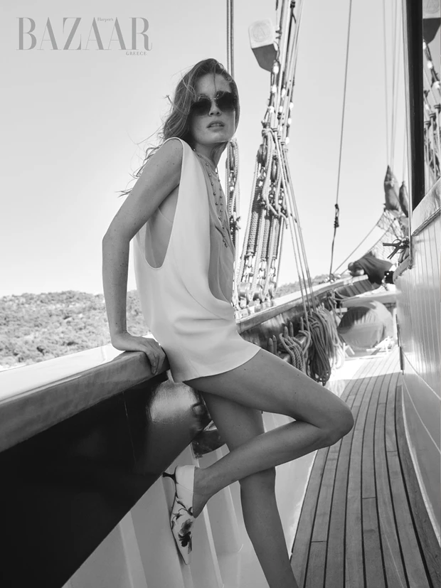 Γυναικεία μόδα Attitude Harper's Bazaar Greece Aug 2026