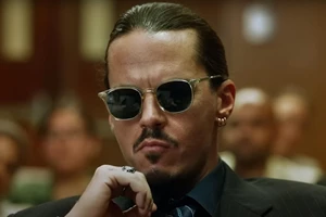 Helena Bonham Carter | Πήρε ξεκάθαρη θέση για τον Johnny Depp μετά την δίκη με την Amber Heard