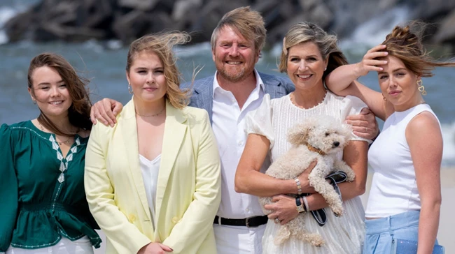 0: King Willem-Alexander of the Netherlands, Queen Maxima of the Netherlands, Princess Alexia of the Netherlands, Princess Ariane of the Netherlands and Crown Princess Catharina-Amalia