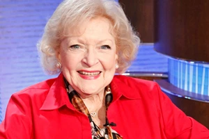 Πέθανε η Betty White, λίγο πριν κλείσει έναν αιώνα ζωής