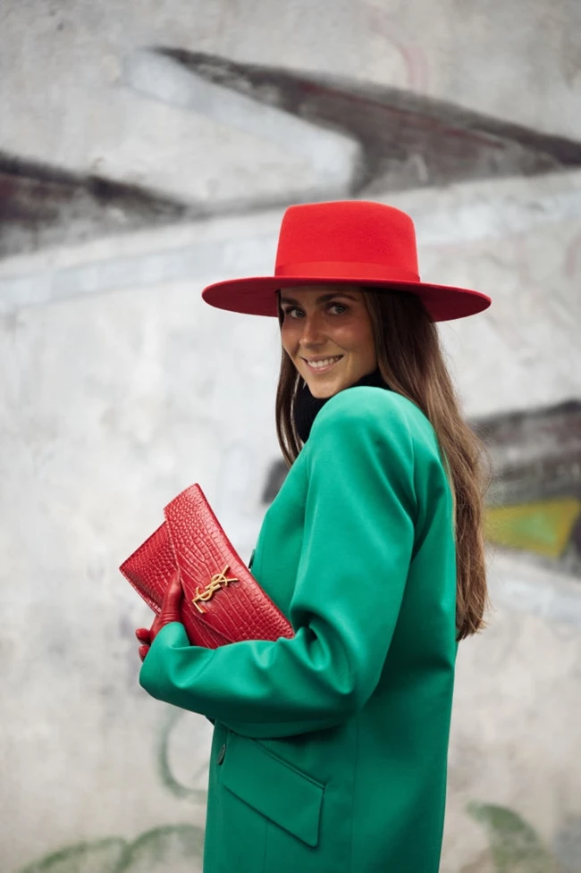 κόκκινο street style