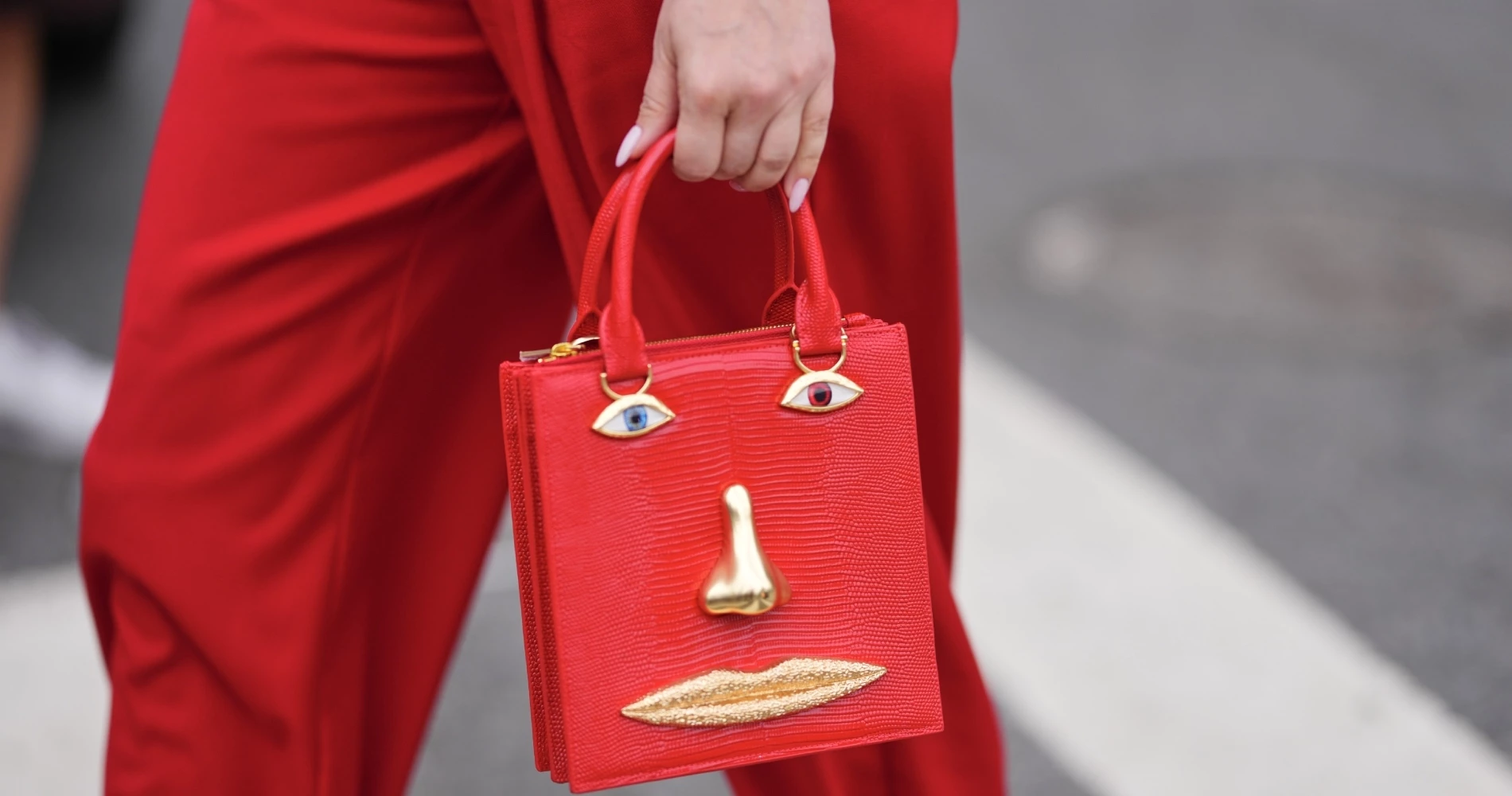 Πανάδες στα χέρια μετά τα 50 | Πώς να απαλλαγείτε από το πρόβλημα