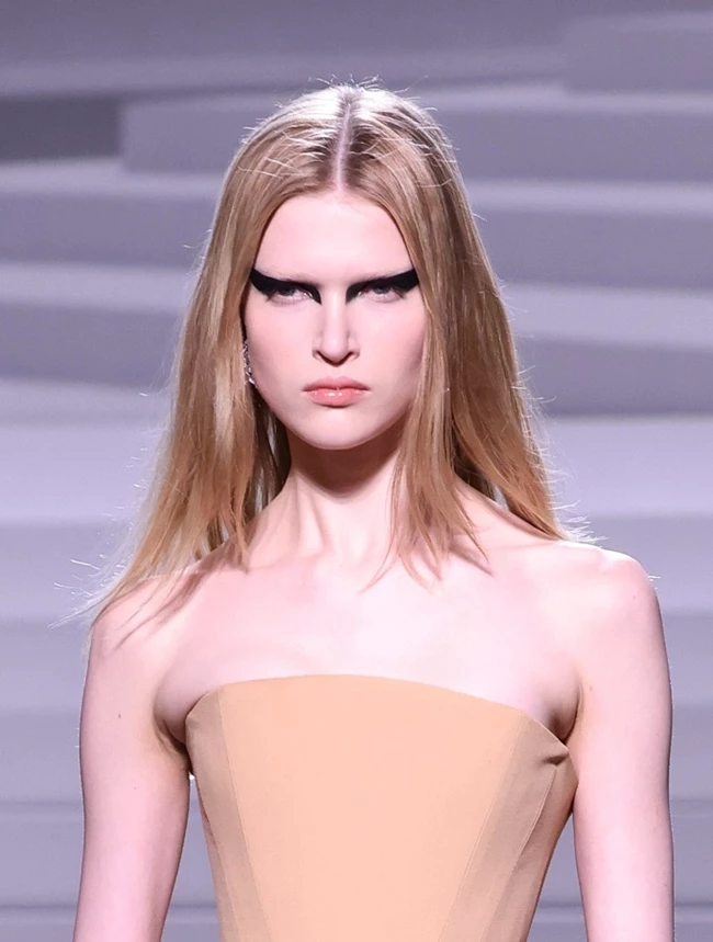 τάση ομορφιάς 2024