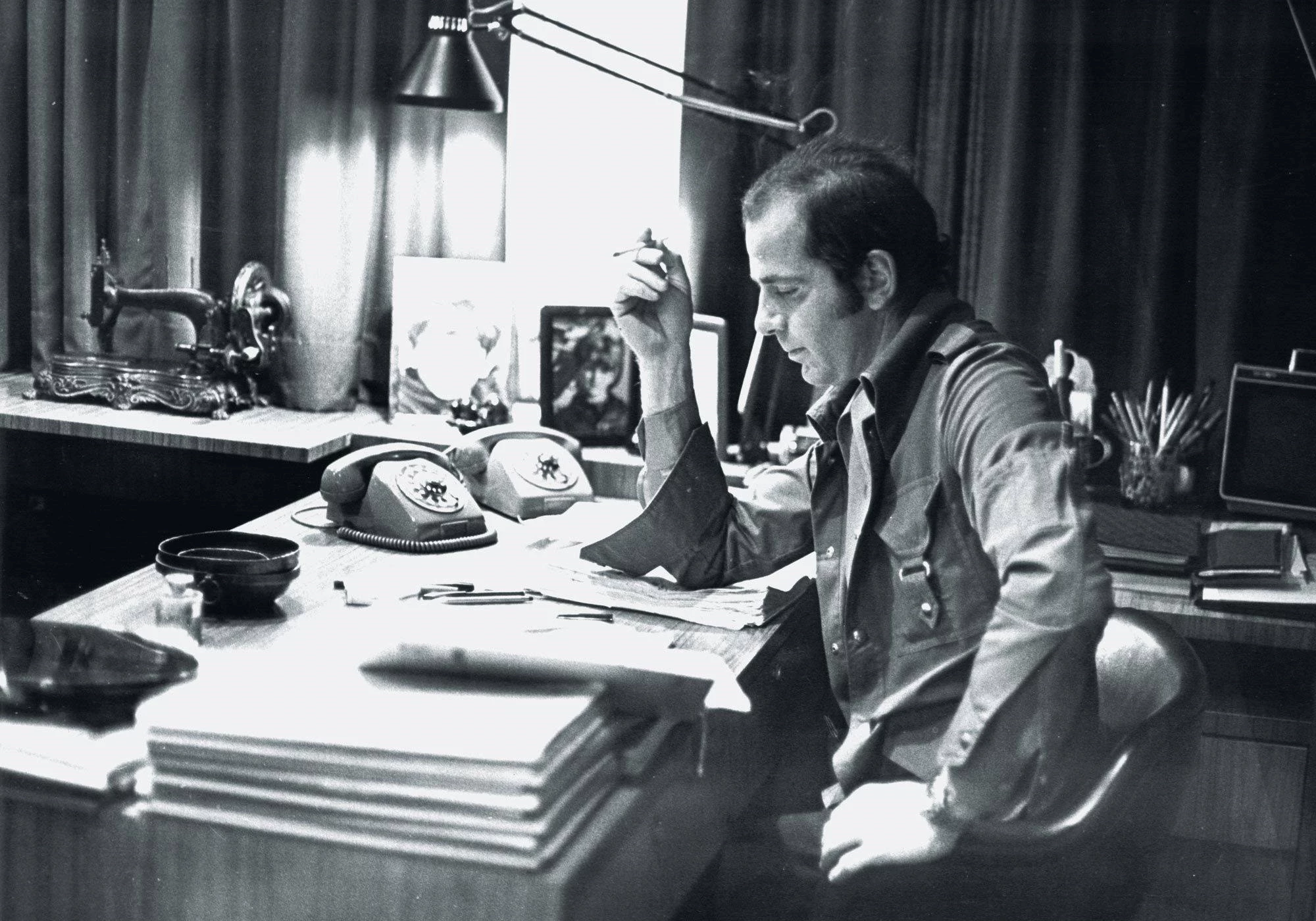 Έφη Μελά | Η σύντροφος και μούσα του Γιάννη Τσεκλένη μέσα από 10 iconic φωτογραφίες