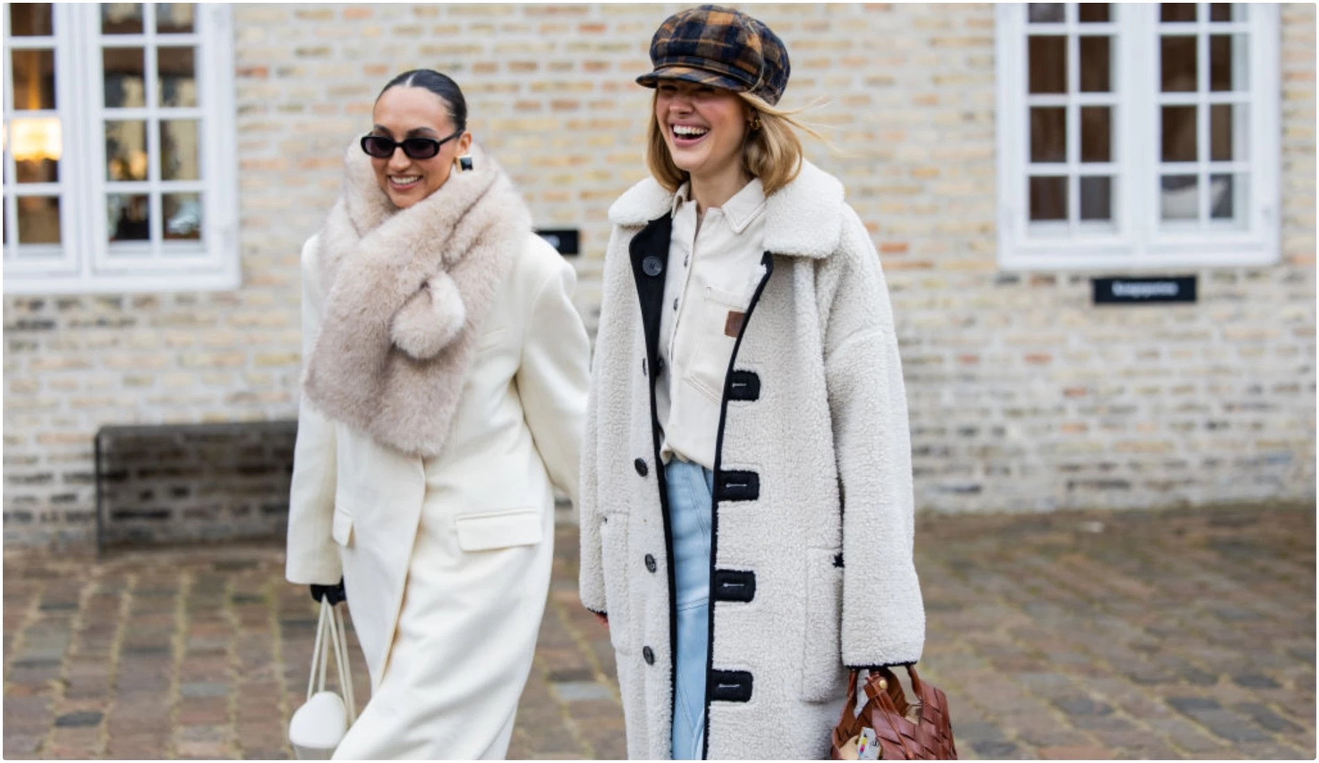 Οι ντραπέ μπλούζες είναι η νέα ανερχόμενη τάση στη μόδα του 2025