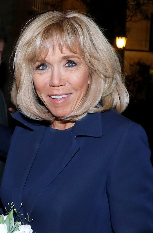 καρέ με αφέλειες