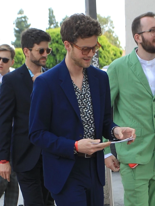 Jack Quaid: "δεν συνειδητοποιείς πως τα πράγματα είναι ελαφρώς περίεργα παρά όταν μεγαλώνεις"