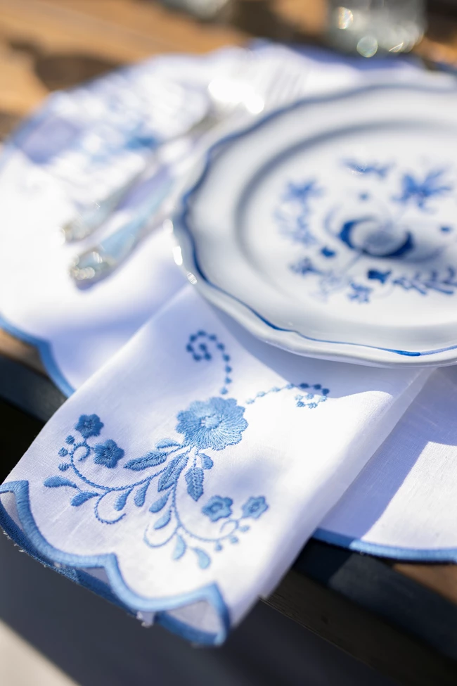 Ancient Kallos συλλογή με κεραμικά