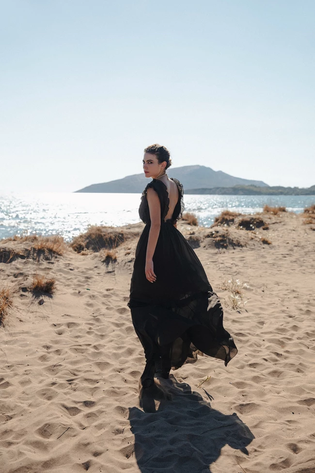 Η Μάρθα Λαμπίρη Φεντόρουφ στο Harper's Bazaar: "Η επιτυχία μου και η ευτυχία μου δεν εξαρτώνται από τους ρόλους που υποδύομαι"