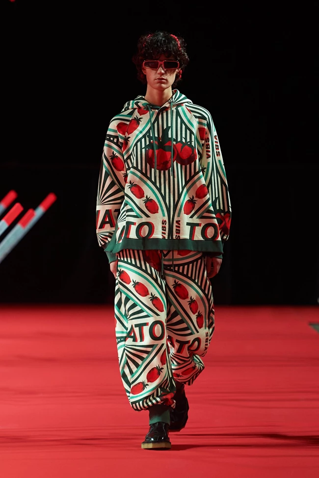 Henrik Vibskov aw'23