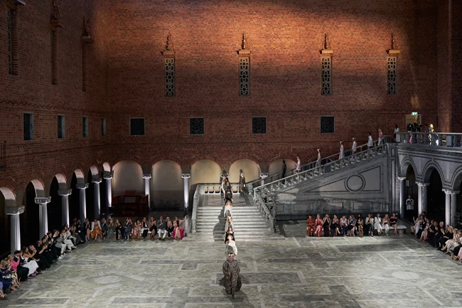 Max Mara Resort 2024 | Όλα για το φαντασμαγορικό show στην Στοκχόλμη