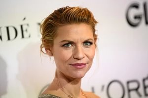 "Δεν το περίμενα": Η Claire Danes μιλά με ειλικρίνεια για το πώς βίωσε την τρίτη της εγκυμοσύνη σε ηλικία 44 ετών