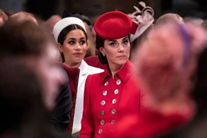 Golden Globes 2024: Οι πρωταγωνιστές του Suits έκαναν reunion χωρίς τη Meghan Markle