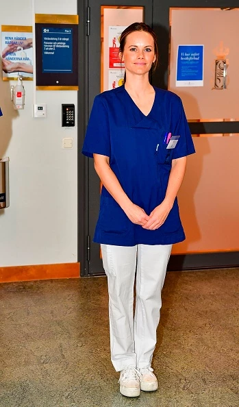 Η πριγκίπισσα Σοφία της Σουηδίας έγινε εθελόντρια στο νοσοκομείο της Στοκχόλμης