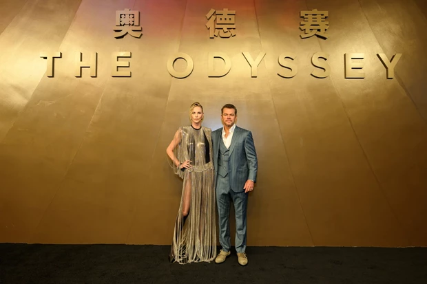 Η Charlize Theron και ο Matt Damon στην επίσημη πρεμιέρα της Οδύσσειας στο Πεκίνο