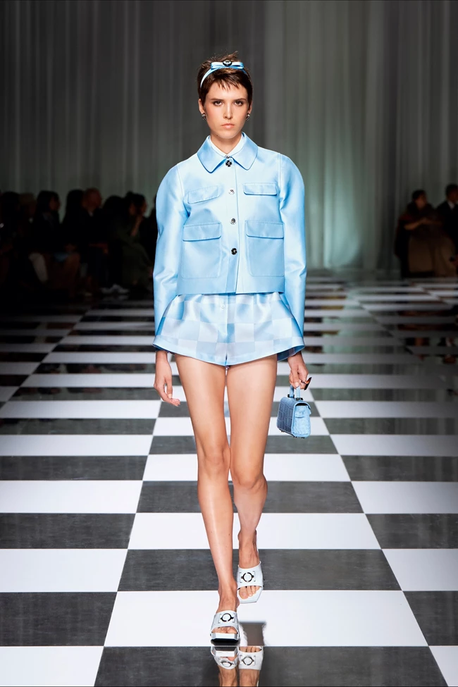 VERSACE