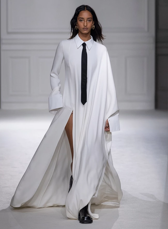 Valentino F/W 2023-2-24