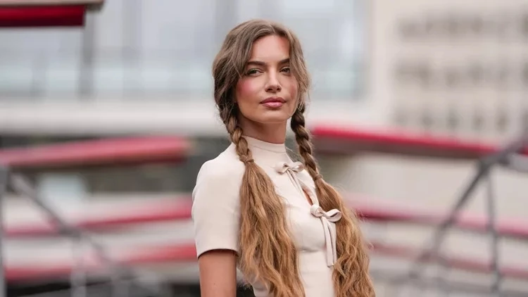 Μακιγιάζ στα μάτια μετά τα 50 | Οι συμβουλές που αξίζει να ακολουθήσετε για ανάλαφρα looks που καμουφλάρουν τις ρυτίδες