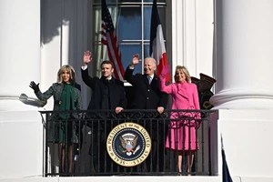 Ο Joe Biden χρειάστηκε να κάνει πρόταση γάμου στη Jill Biden 5 φορές μέχρι να λάβει θετική απάντηση