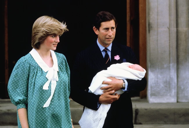 Πρίγκιπας William | Το φωτογραφικό άλμπουμ της ζωής του με αφορμή τα 41α γενέθλια του