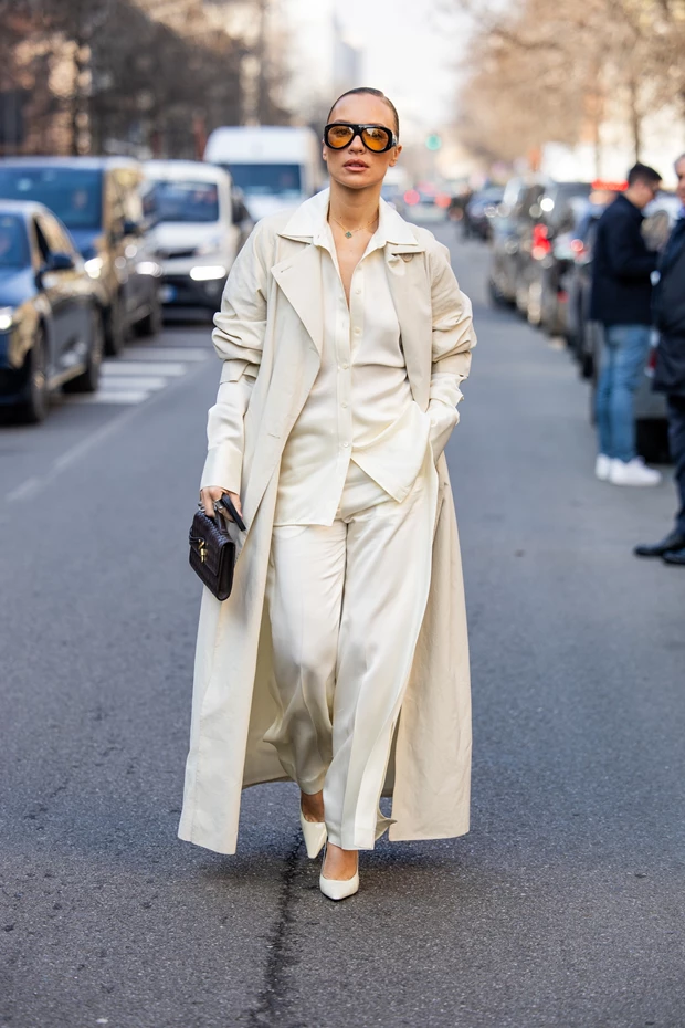 Τα neutral κομμάτια με τα οποία θα δημιουργήσετε κομψά ανοιξιάτικα looks