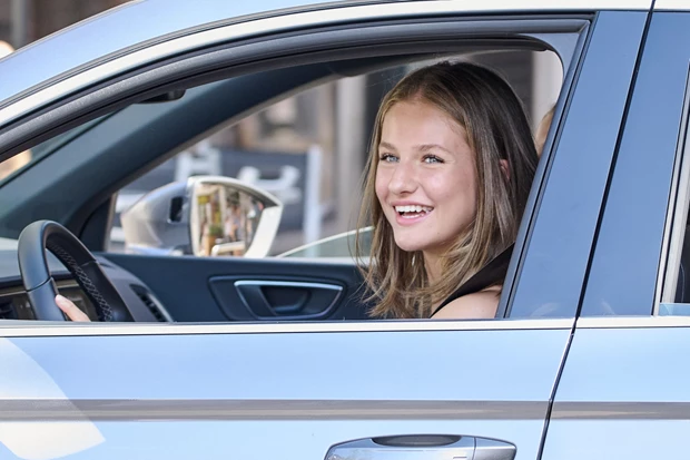 Πριγκίπισσα Leonor | Για ποιον λόγο δεν μπορεί να φορέσει τιάρα σε βασιλικές εκδηλώσεις;