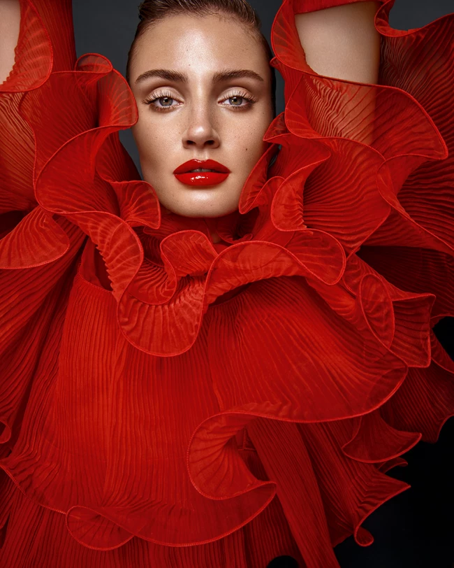 Red Hot | Φορέστε το πιο τολμηρό χρώμα της σεζόν