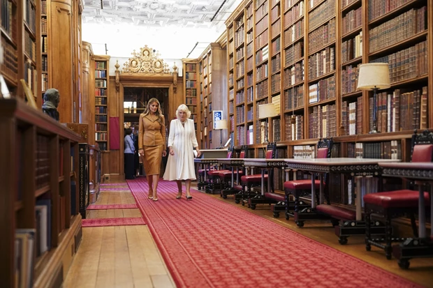 Βασίλισσα Καμίλα και Melania Trump